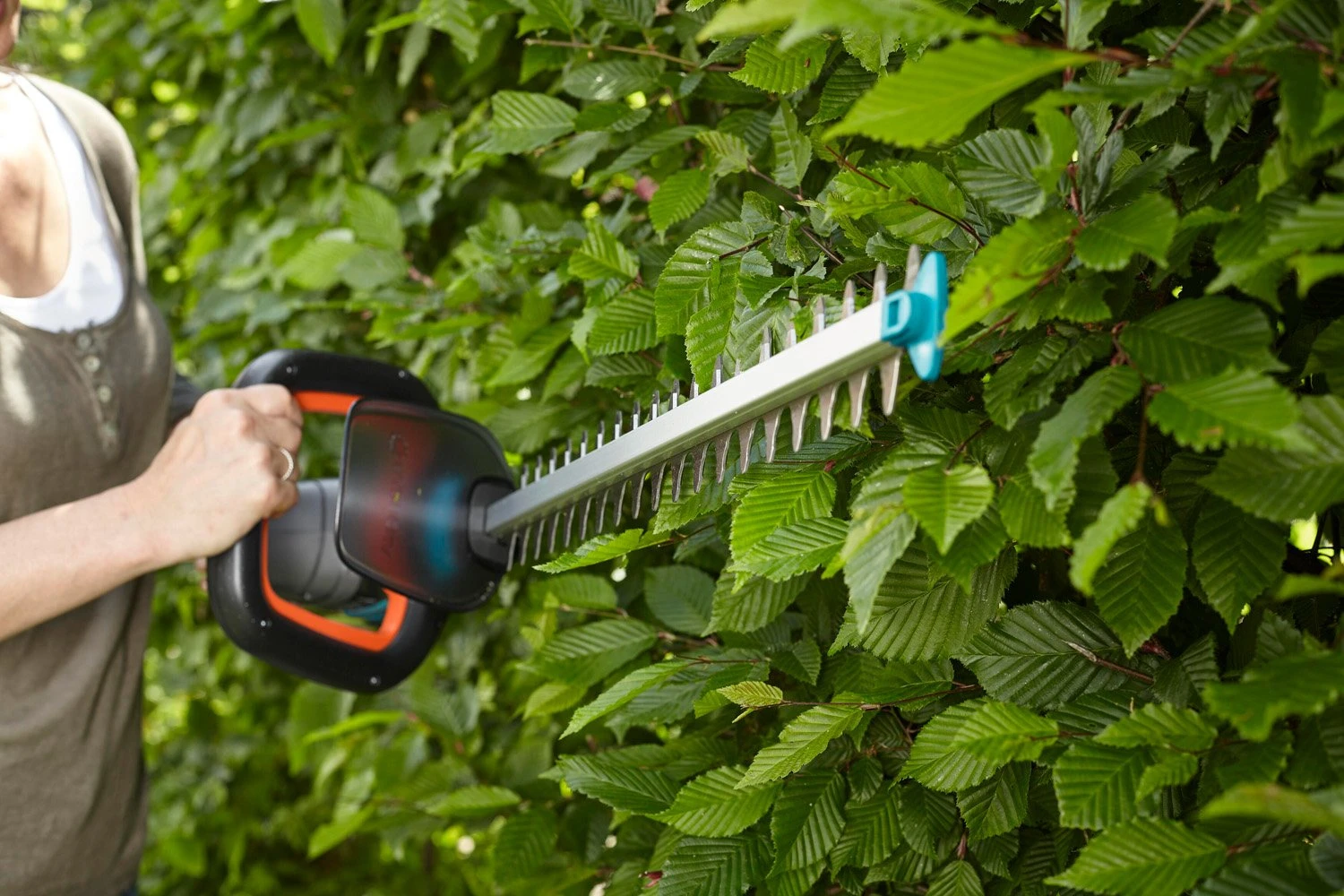 GARDENA Accu Heggenschaar ComfortCut 60/18V P4A Solo 6 GARDENA Accu Heggenschaar ComfortCut 60/18V P4A Solo - Afbeelding 4